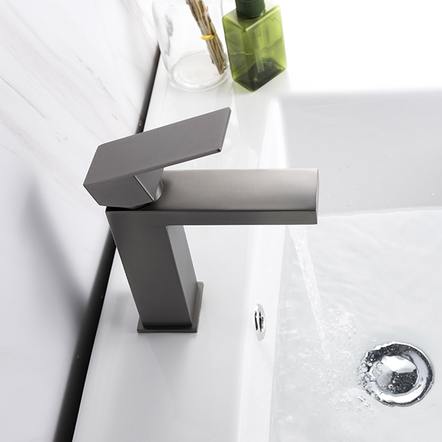 Gun Metal Edelstahl Badarmatur